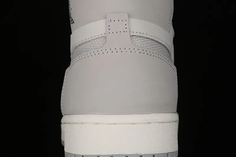 All categories Air Jordan Jordan series basketball shoes Air Jordan 1 High Z version Air Jordan 1 Zoom Comfort "London" AJ1 Joe 1 light gray color DH4268-001